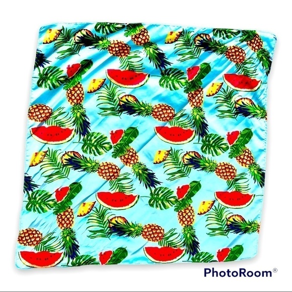 Fruit Satin Square Scarf Gucci Style - Picture 1 of 1